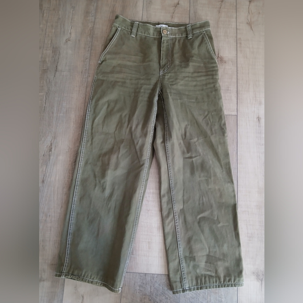 Aritzia Tna Women's High Waist Pants in Green. Size 2